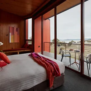 Hotel Iron Creek Bay Estate