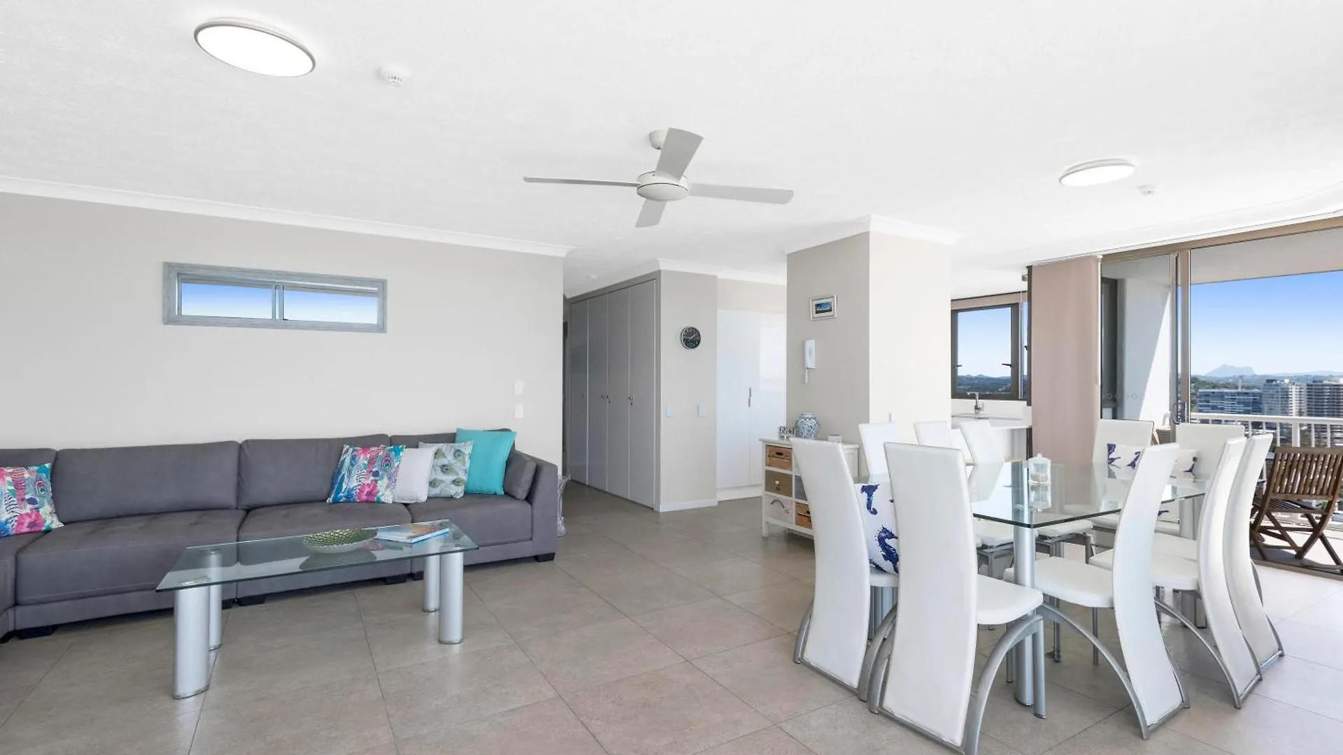 *** Aparthotel Carool Holiday Apartments Gold Coast Australia