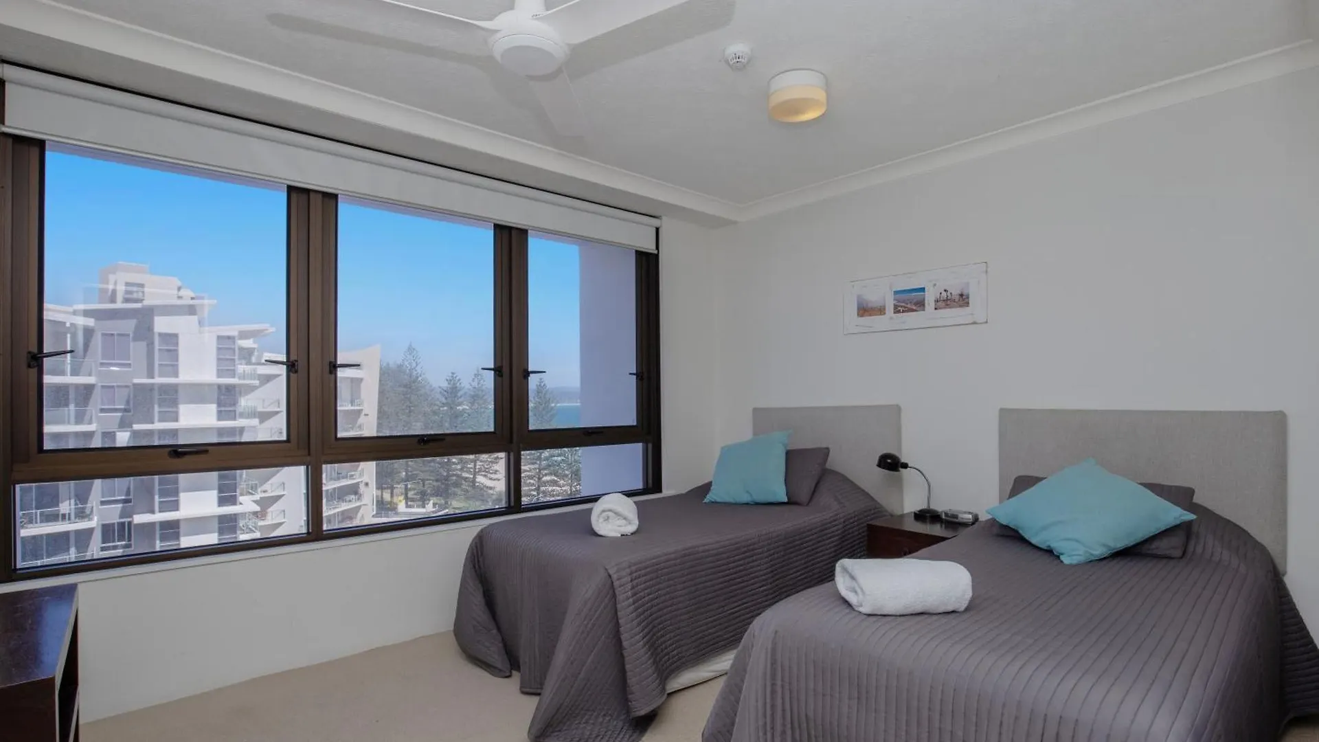 Carool Holiday Apartments Gold Coast 3*,  Australia