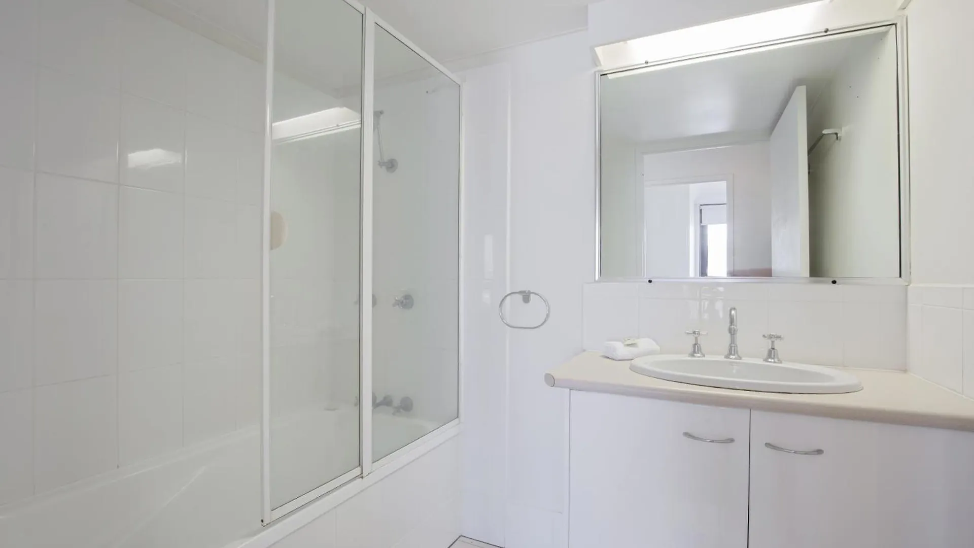 *** Aparthotel Carool Holiday Apartments Gold Coast Australia