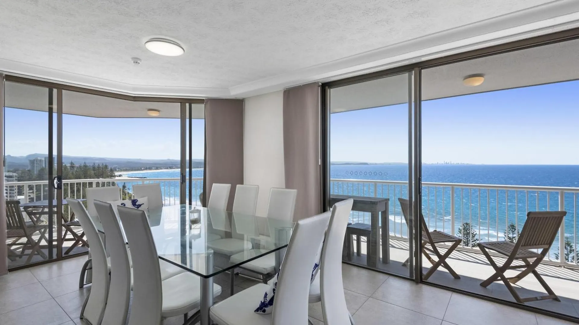 Carool Holiday Apartments Gold Coast Australia