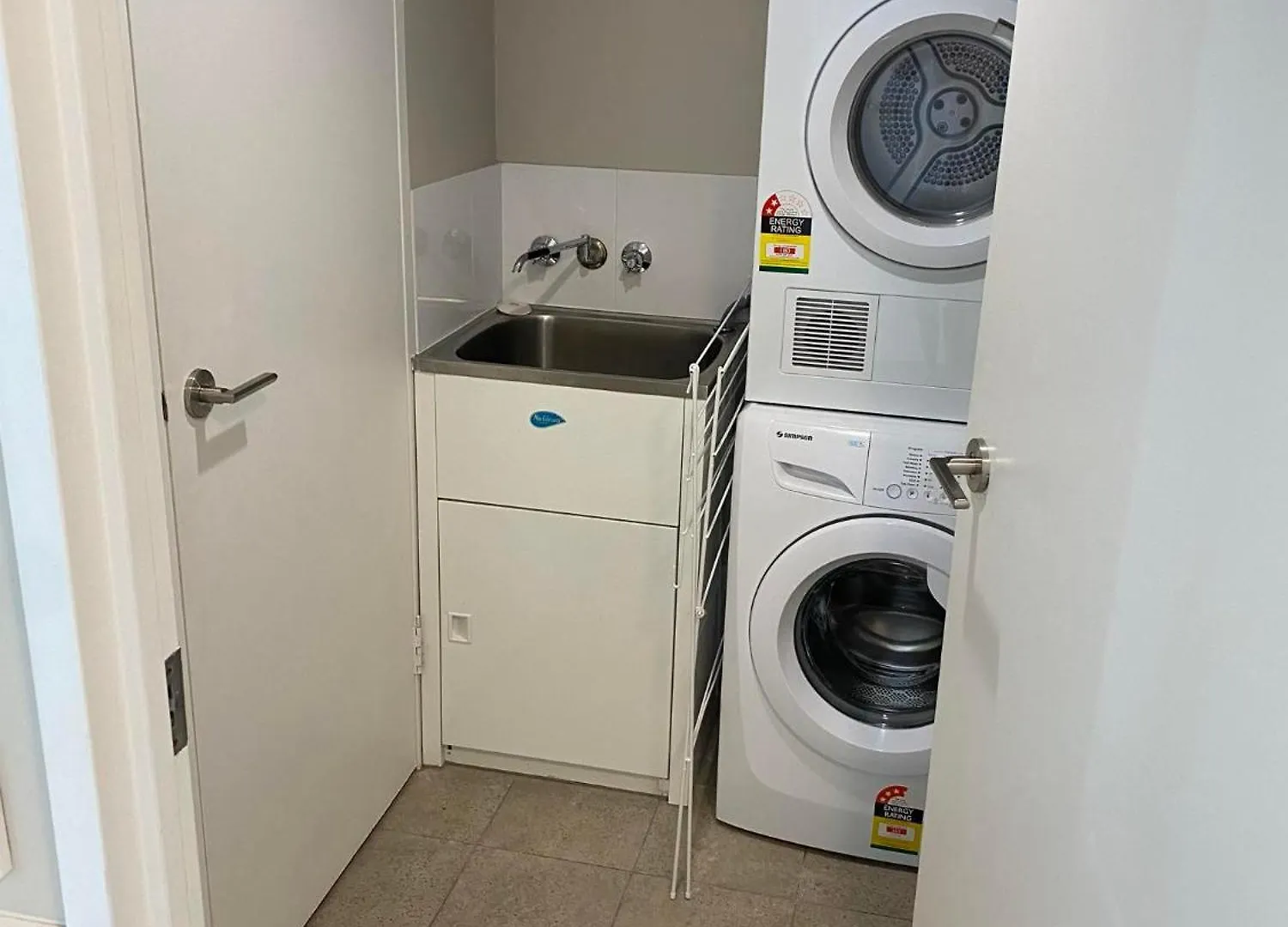 Carool Holiday Apartments Gold Coast