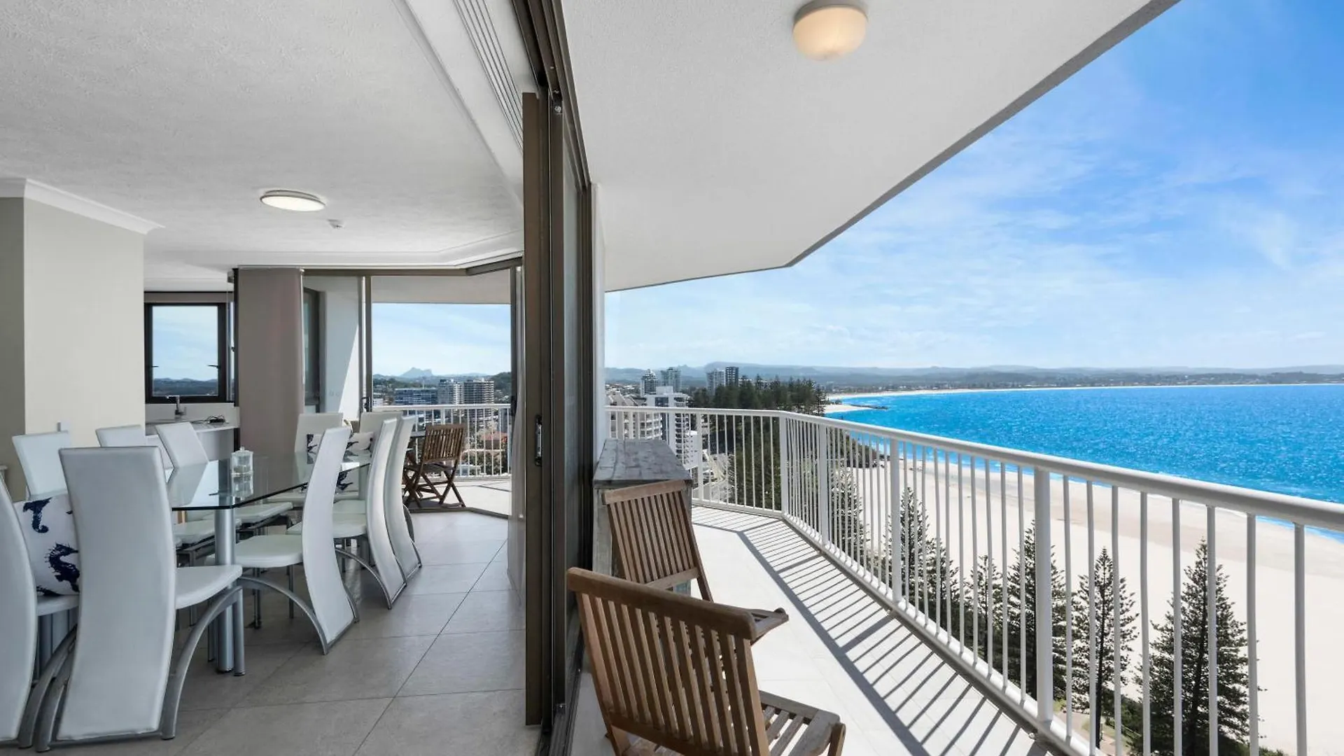 Carool Holiday Apartments Gold Coast