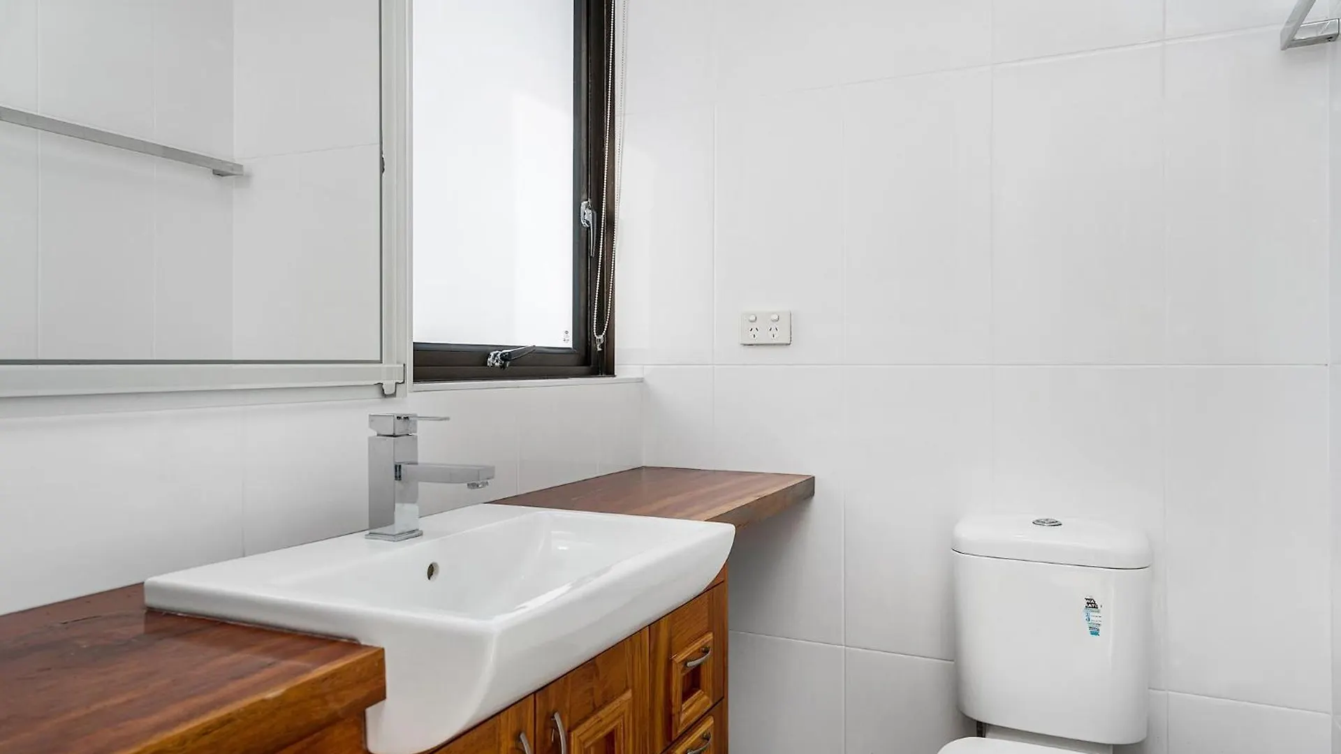 Aparthotel Carool Holiday Apartments Gold Coast