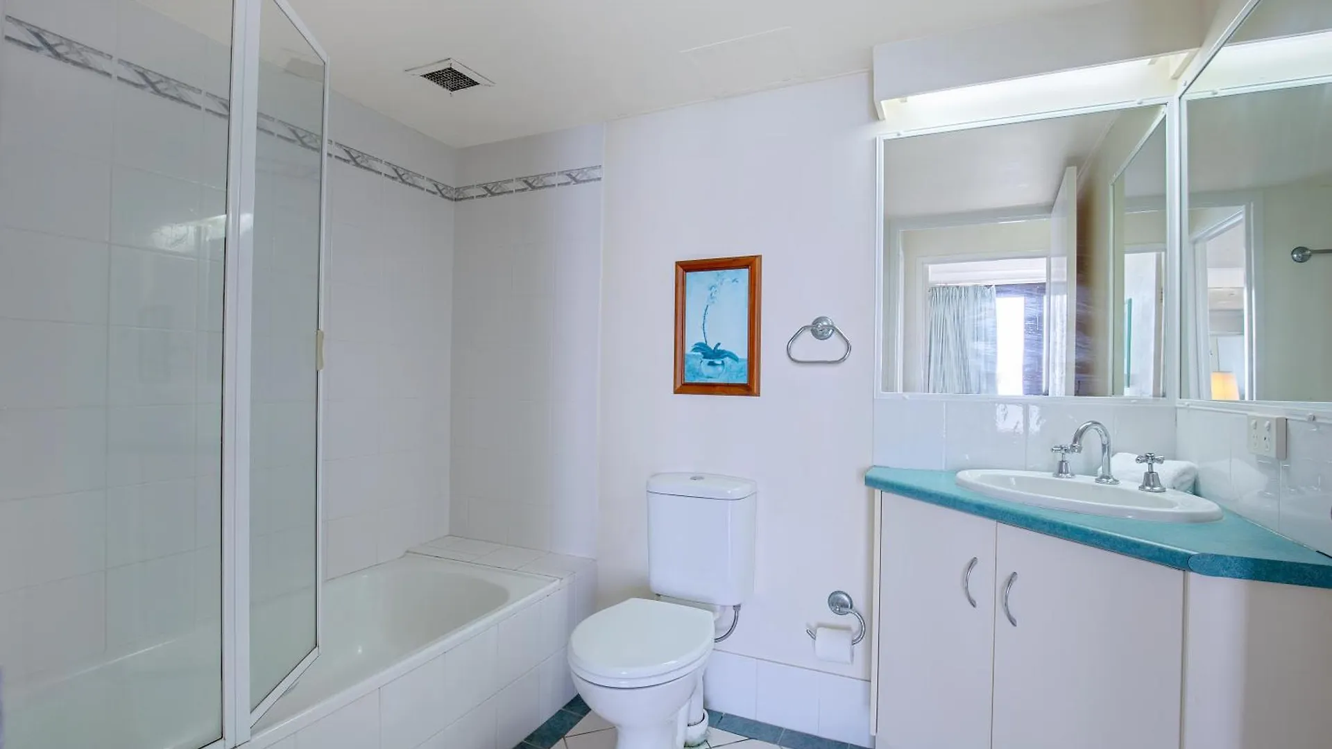 Carool Holiday Apartments Gold Coast Australia